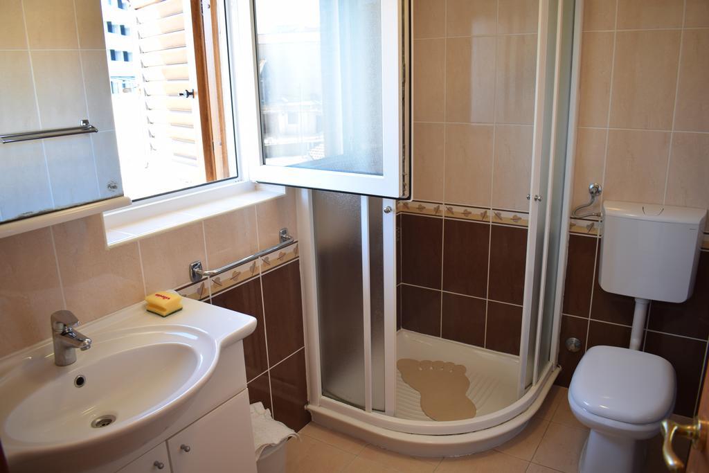 Apartments Blue Dream Малинска Экстерьер фото